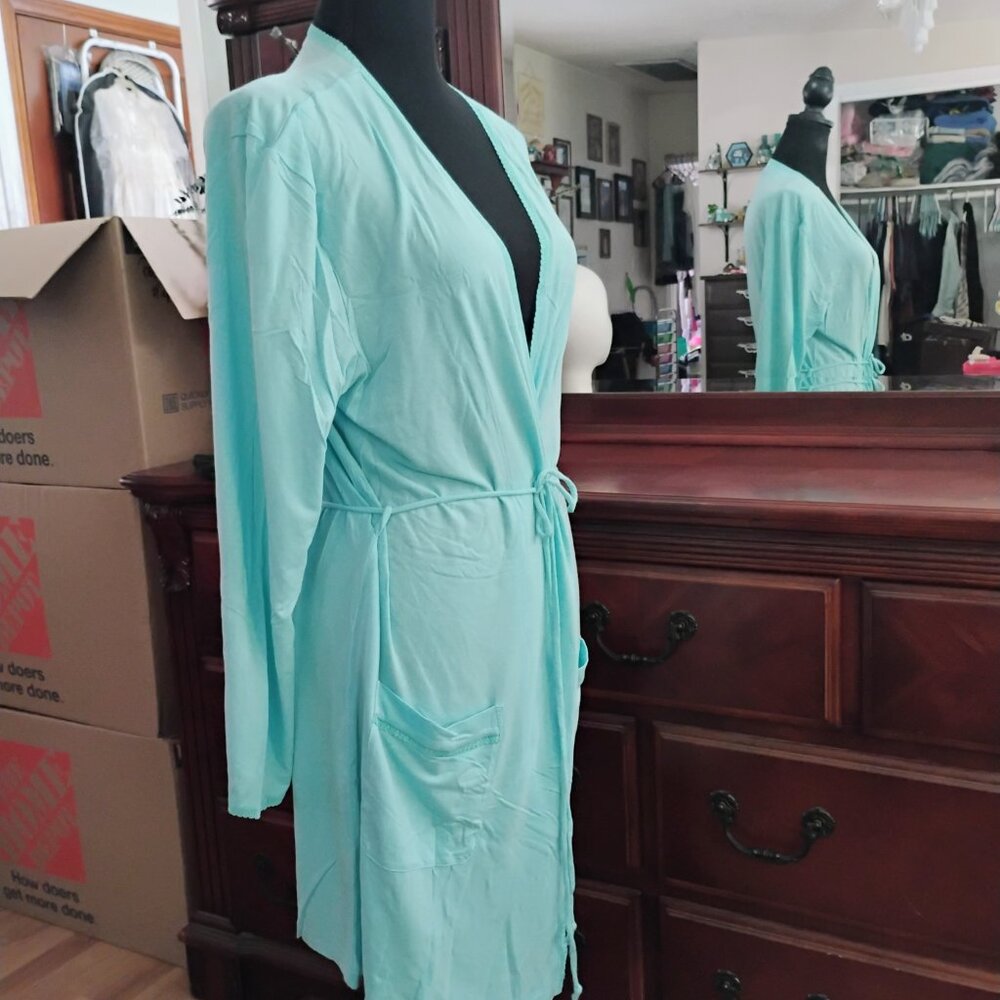 Pale Blue Robe with Front Pockets - Picture 4 of 5